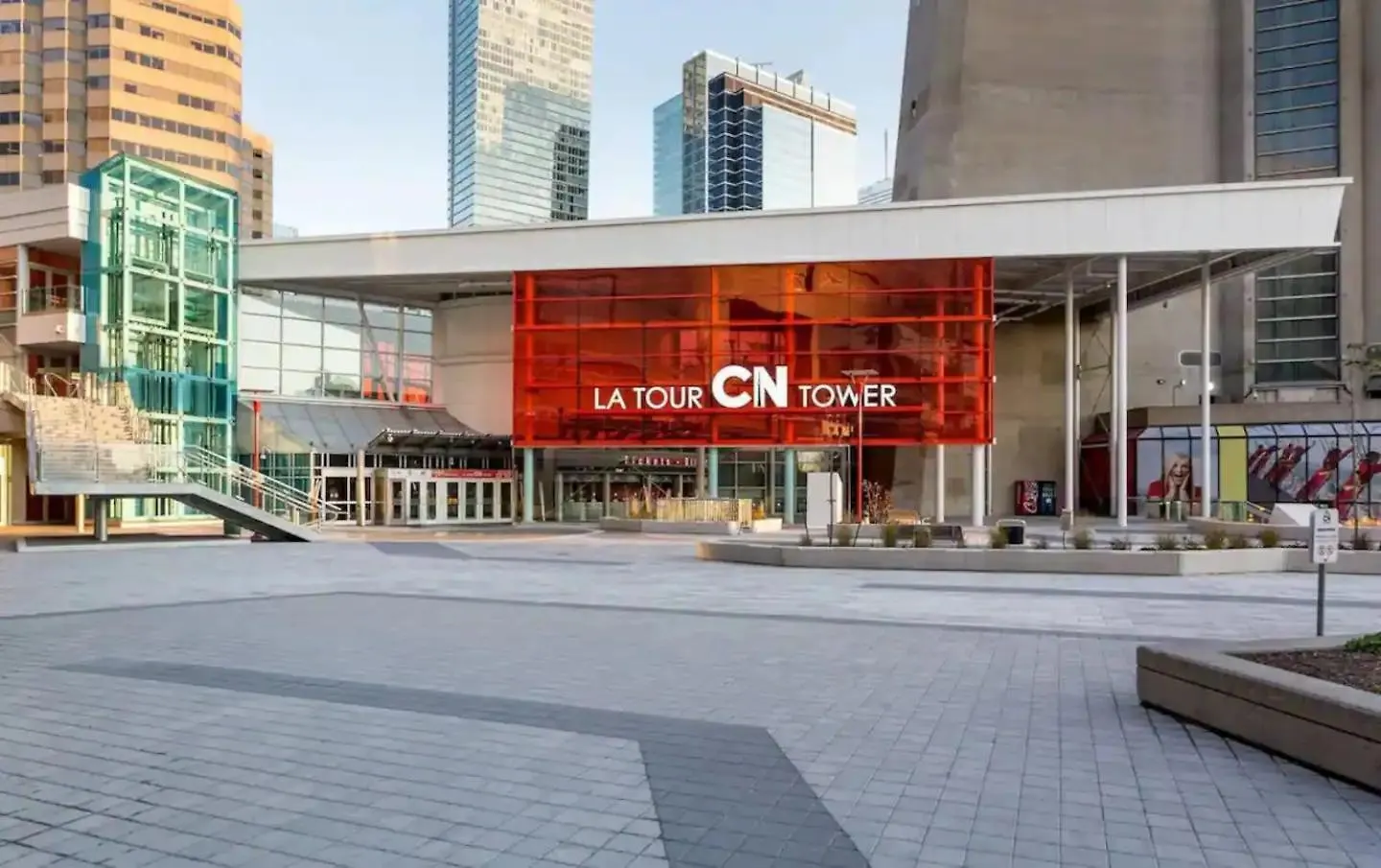 3 Bedroom Beside Cn Tower With Parking Downtown Toronto Kanada